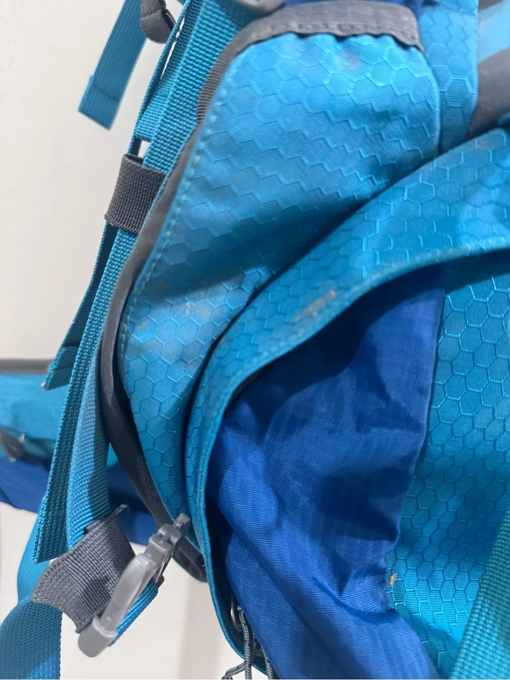 Waynorth Teal Outdoor Hiking Backpack - Unbranded